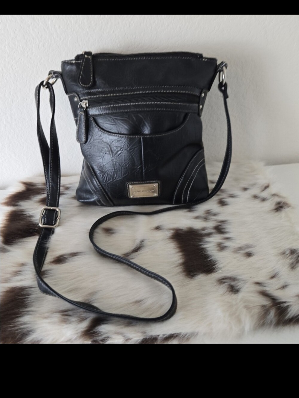 Stone New York Black Crossbody Shoulder Bag with Front Zip Pocket
